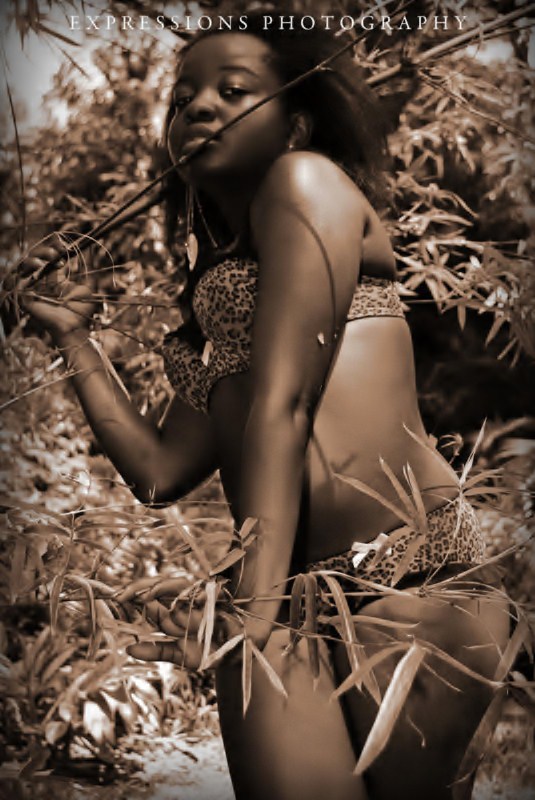 Female model photo shoot of jessica zephir