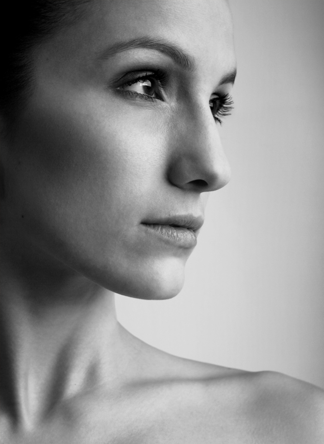 Female model photo shoot of Enis Akiev in Germany