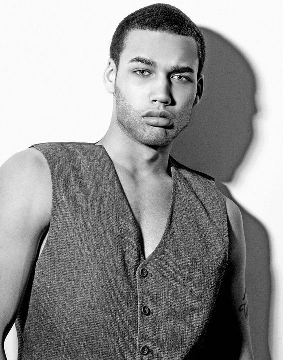 Male model photo shoot of Tarris Caswell