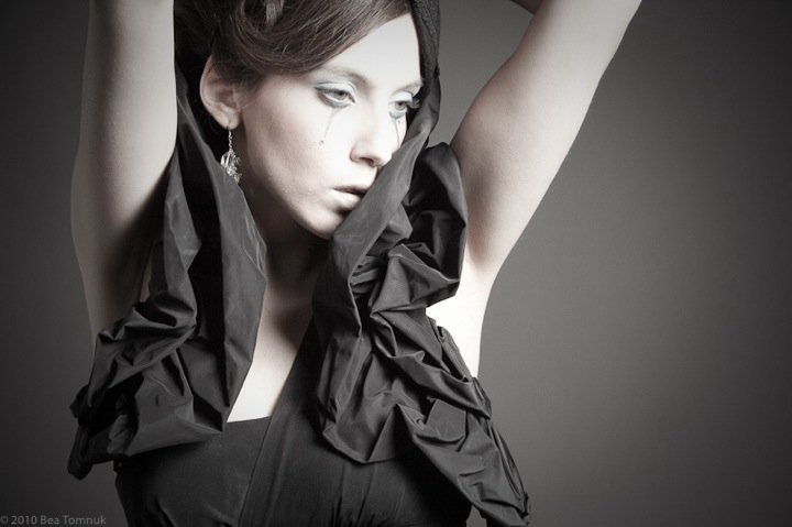 Female model photo shoot of Tiffany Munro