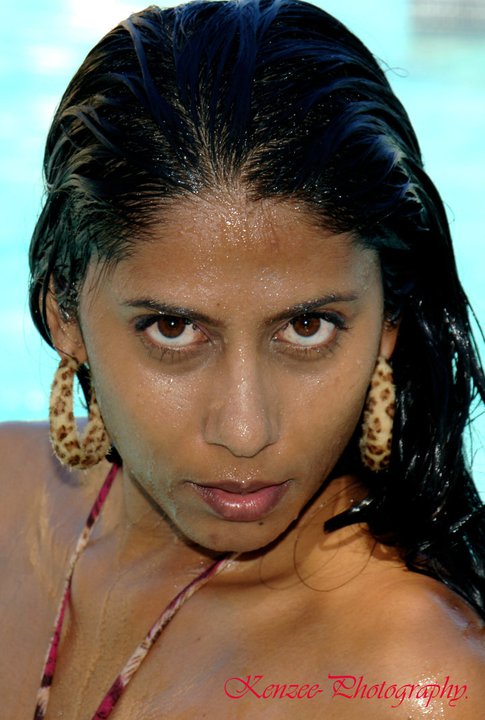 Female model photo shoot of ReenaRekha in Aruba