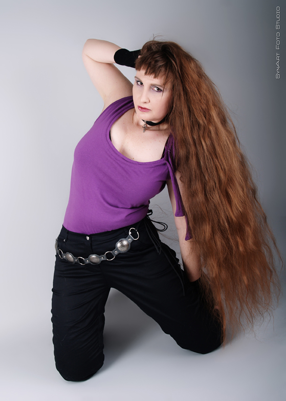 Female model photo shoot of Lady Catharin (Carin)