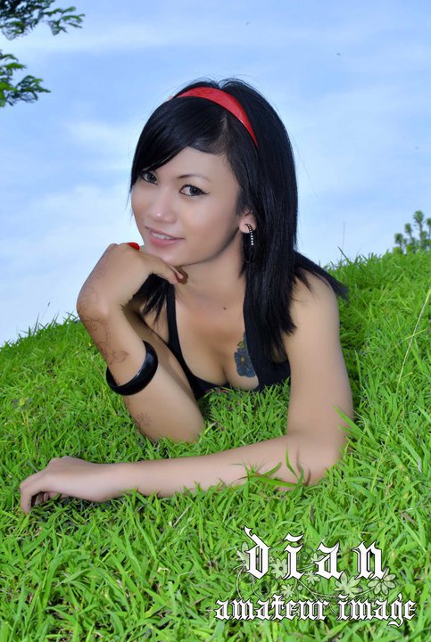 Female model photo shoot of Dean Huang in Kediri