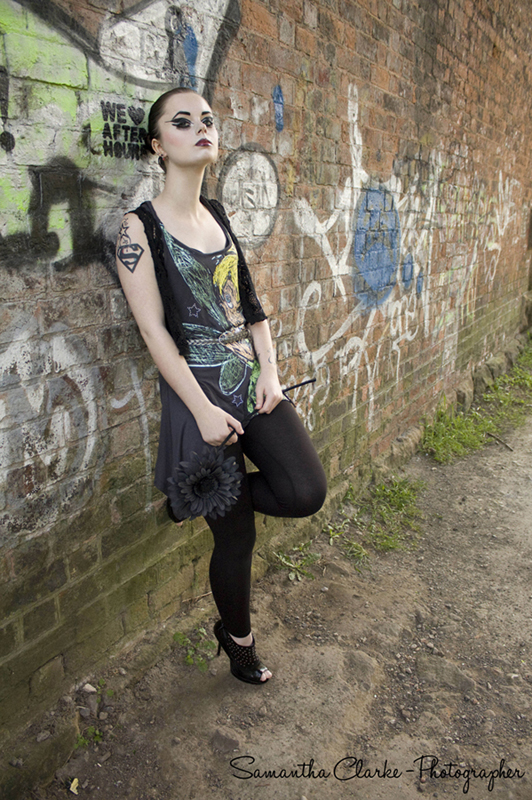 Female model photo shoot of Neecy Talbot by SamanthaLClarke