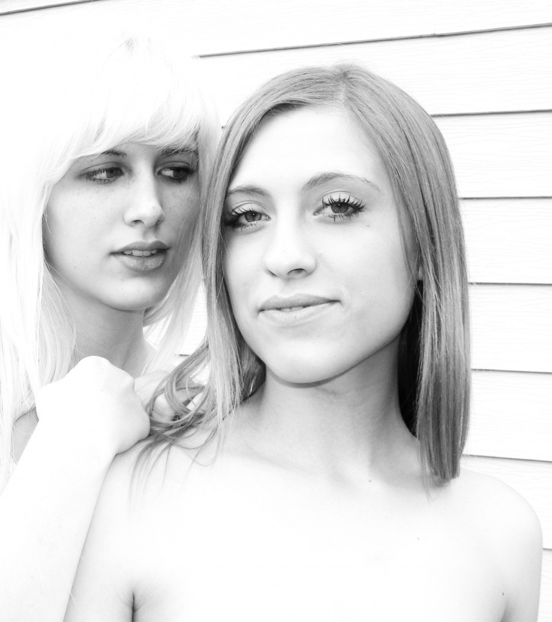 Female model photo shoot of Cess and ArikaH by kenny beverly in Modelsville, USA
