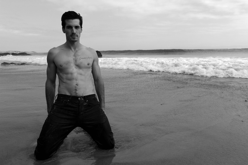 Male model photo shoot of Adrian Armas