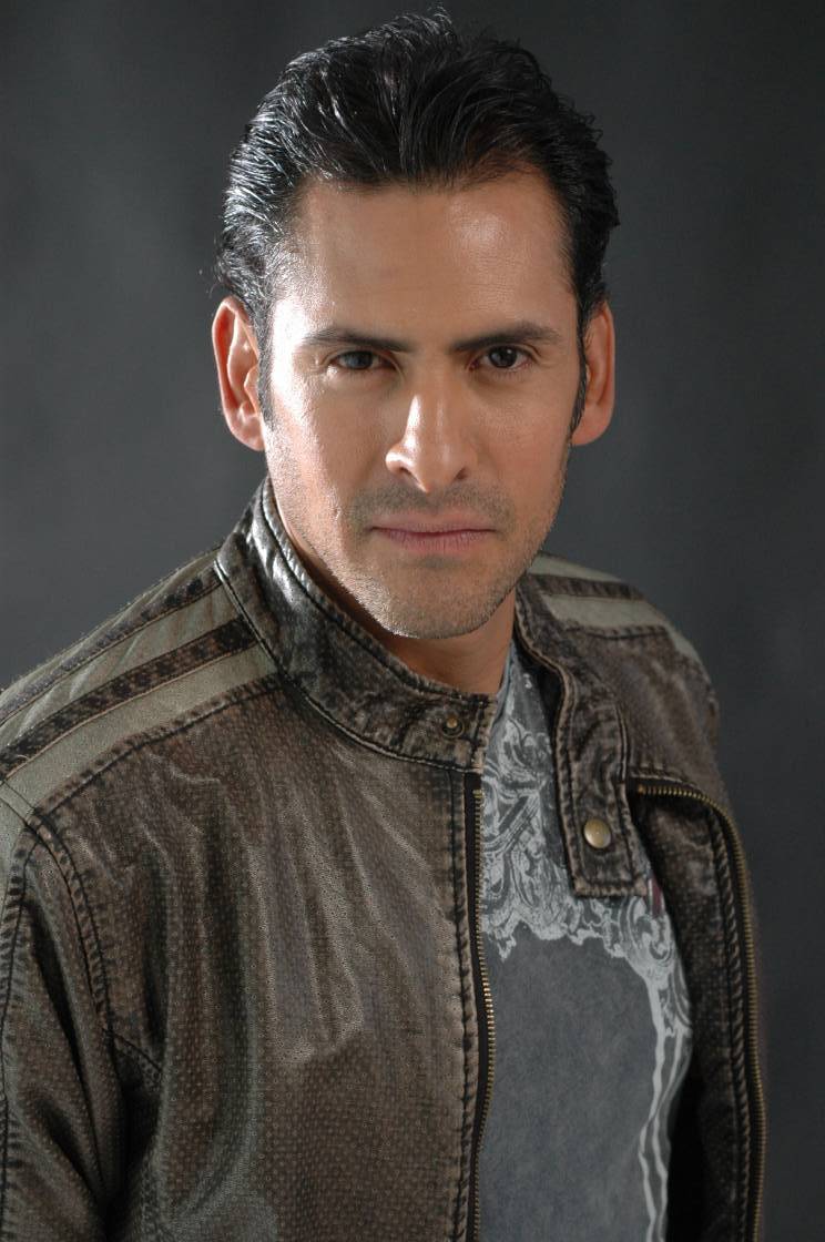 Male model photo shoot of Patricio Delgado