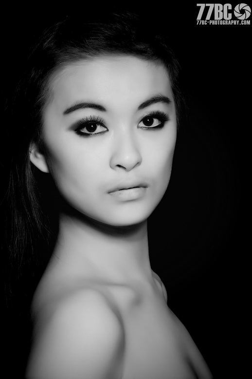 Female model photo shoot of Kathy Chan