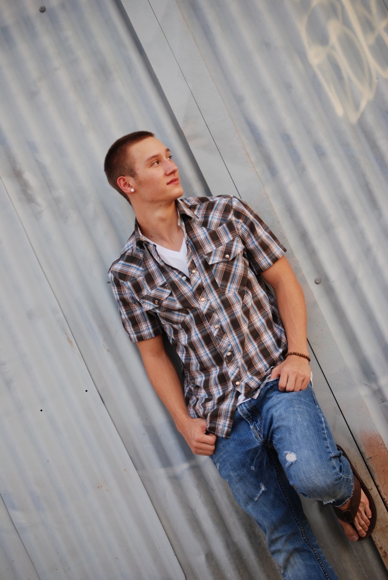 Male model photo shoot of Clinton Justice in Gilbert, Arizona