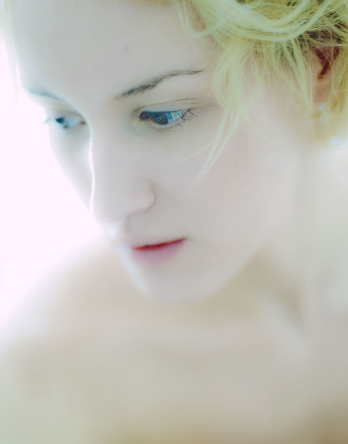 Female model photo shoot of Mika Bel by Jfoto