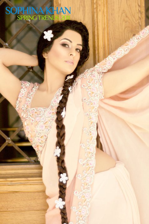 Female model photo shoot of Karmy Panesar