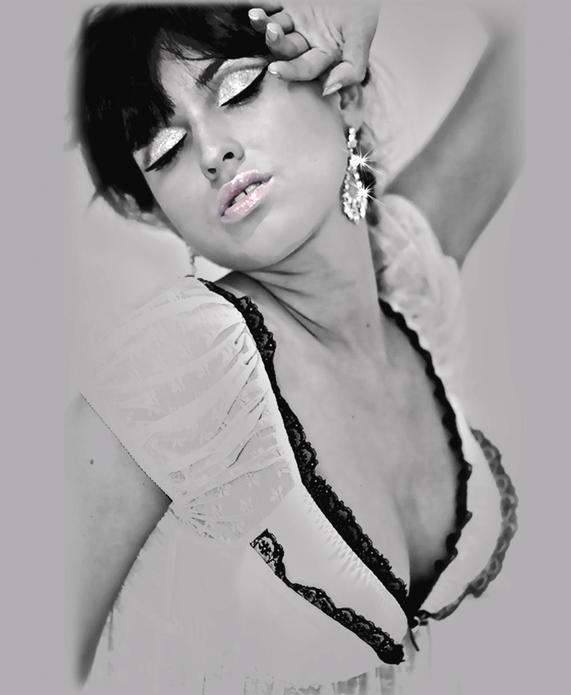 Female model photo shoot of Kasia - Makeup Artist