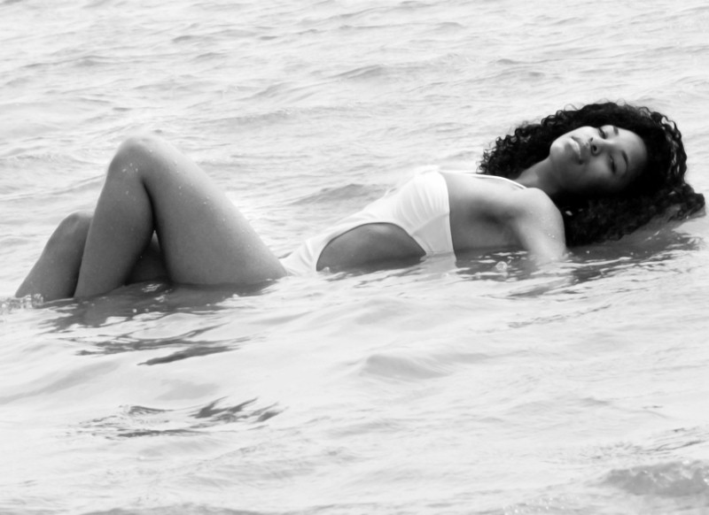 Female model photo shoot of Ci-cy in Lake Arcadia