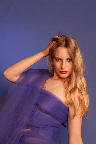 Female model photo shoot of Catherine Ryder