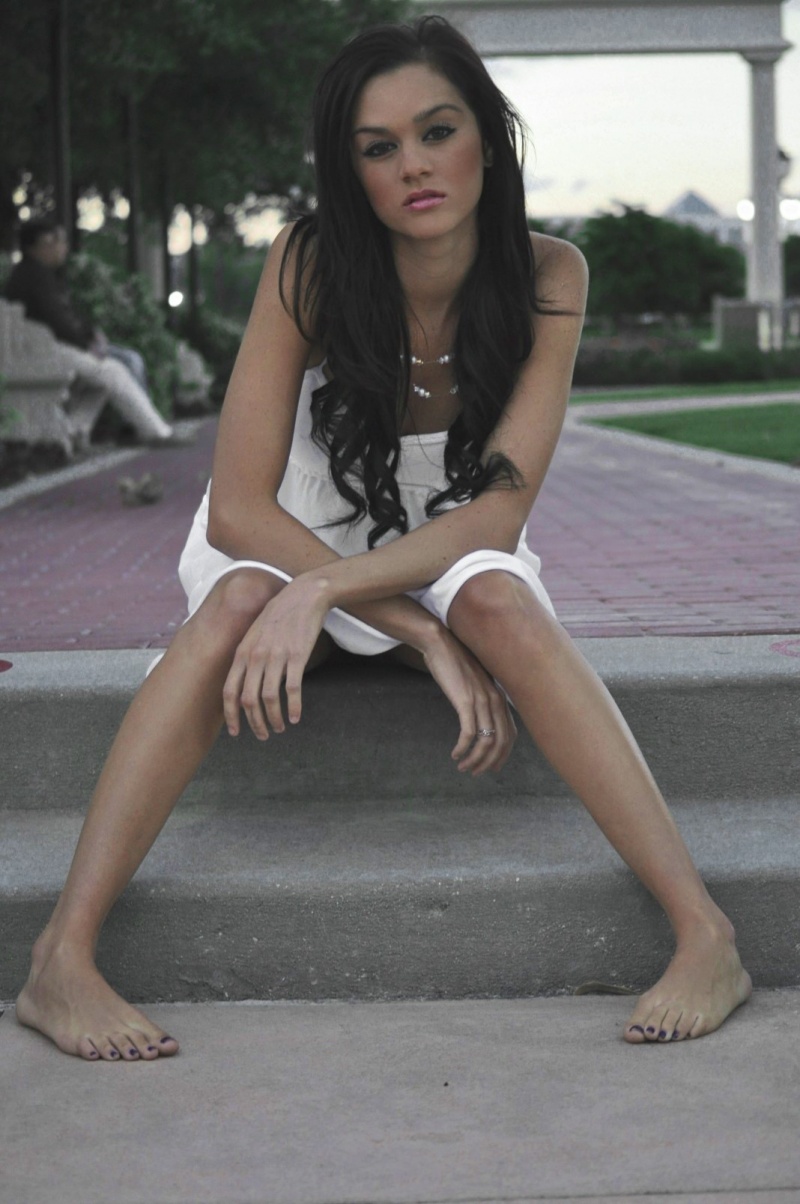 Female model photo shoot of Renee Morales
