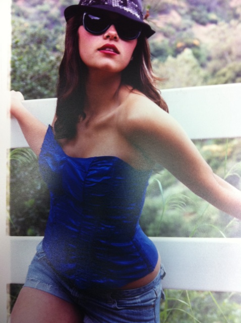Female model photo shoot of Victoria Carlos