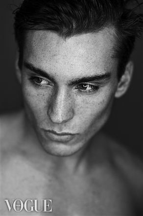 Male model photo shoot of Deano Bugatti 