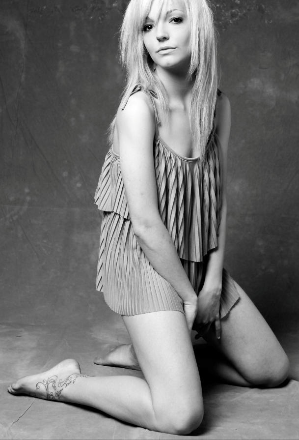 Female model photo shoot of AshleyRaymond