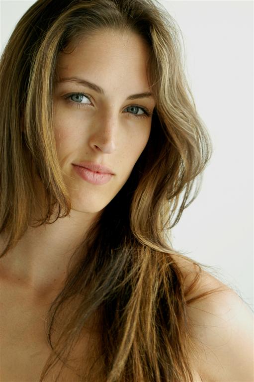 Female model photo shoot of rachel ariel 