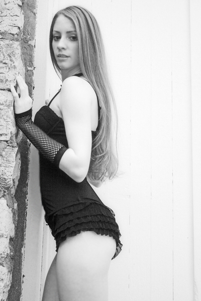 Female model photo shoot of Lea Halliwell by Erin Brooke Photography