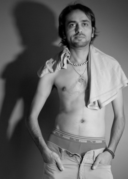 Male model photo shoot of Muhammad Suhail