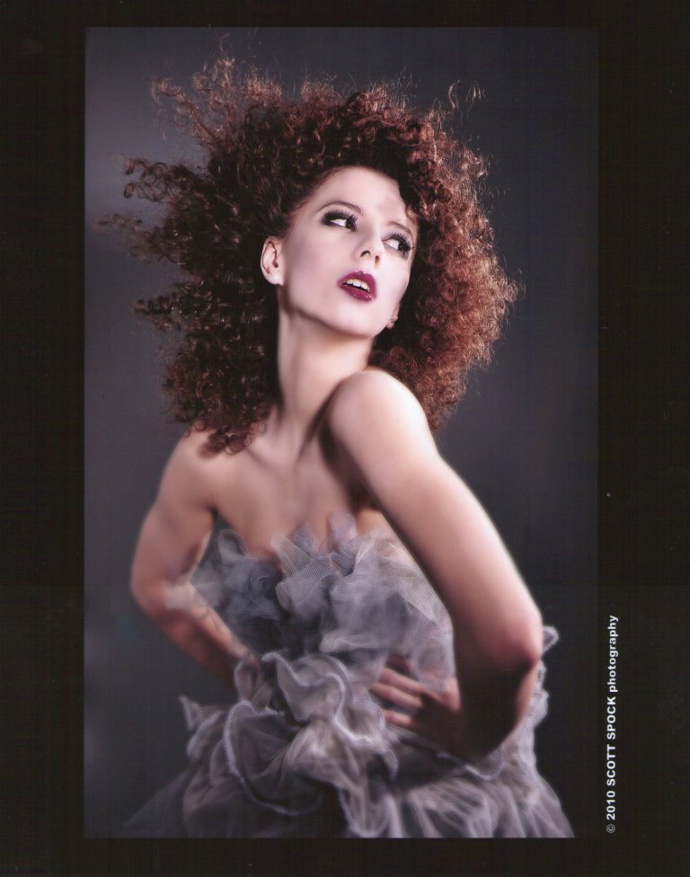 Female model photo shoot of AlexandraMisik
