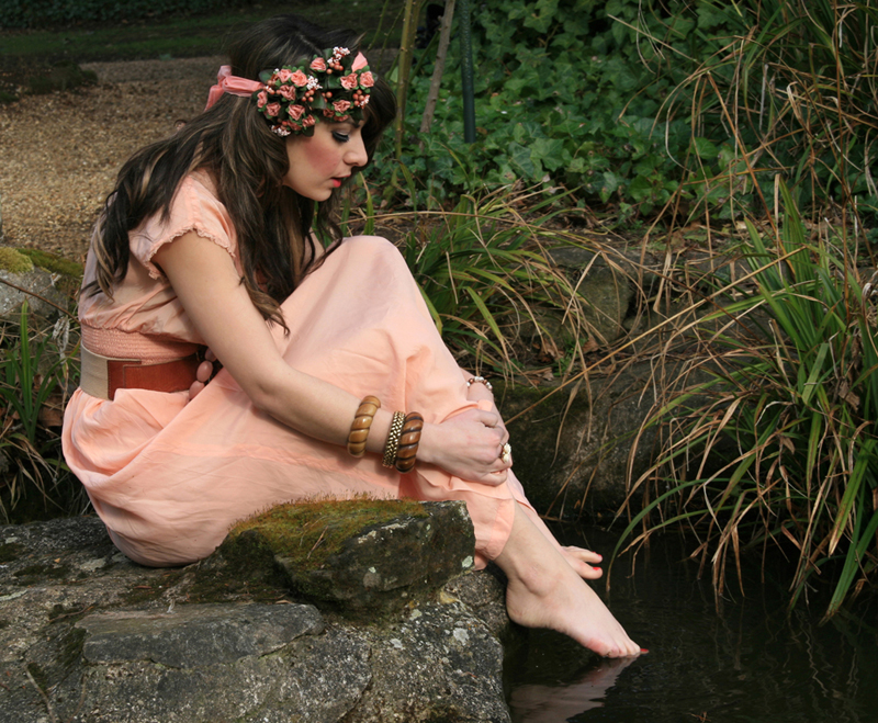 Female model photo shoot of throughthelookinglass in Swiss Gardens