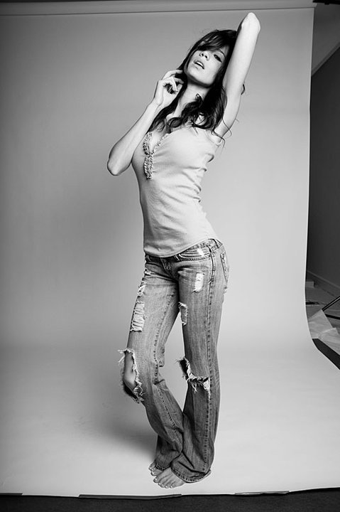 Female model photo shoot of Elite Model Courtney O