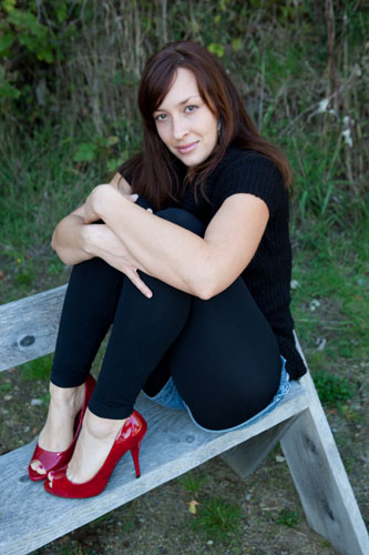 Female model photo shoot of Melissa Marie06