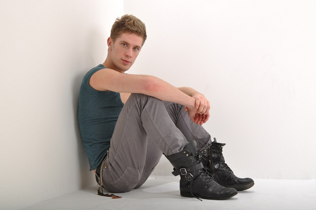 Male model photo shoot of Scott Vuan in Kent