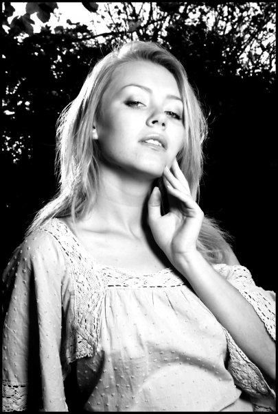 Female model photo shoot of Anna Krendzelakova
