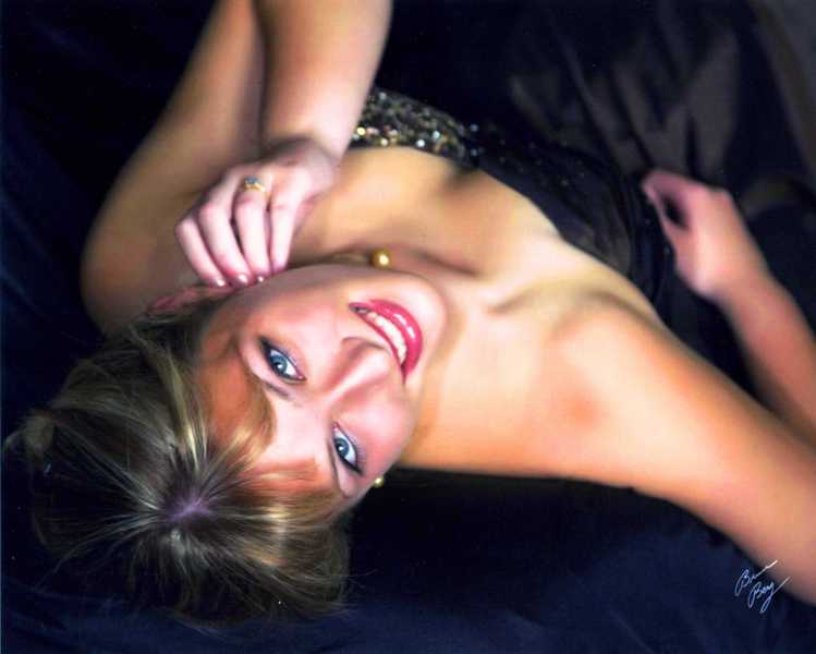 Female model photo shoot of Nicole Tessin-Mason in Eugene, OR
