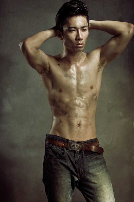 Male model photo shoot of Robin Khoo by Tangzin