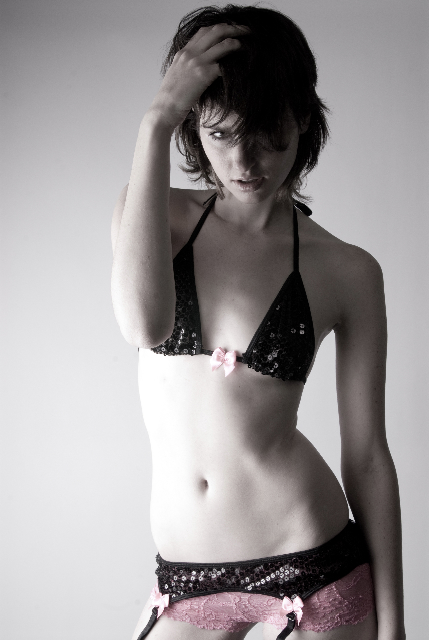 Female model photo shoot of kelly mani