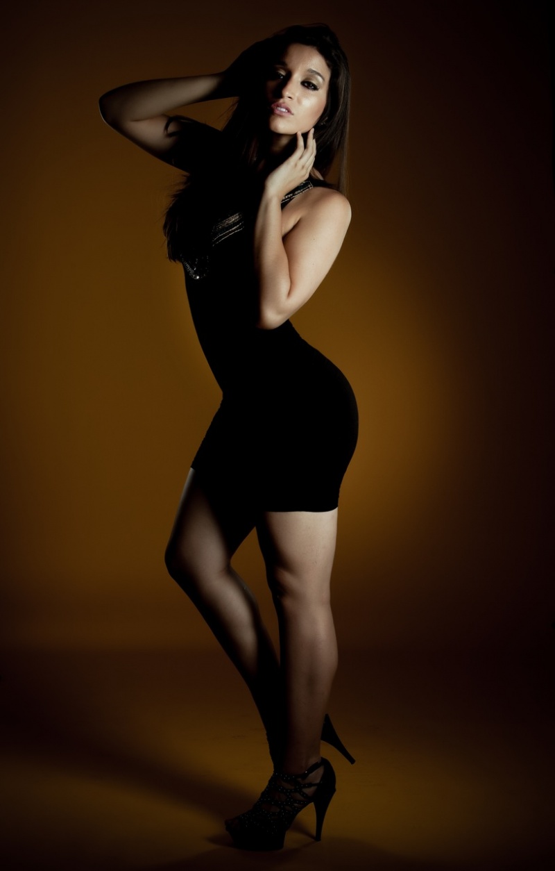 Female model photo shoot of N-I-A in Bradenton-2011