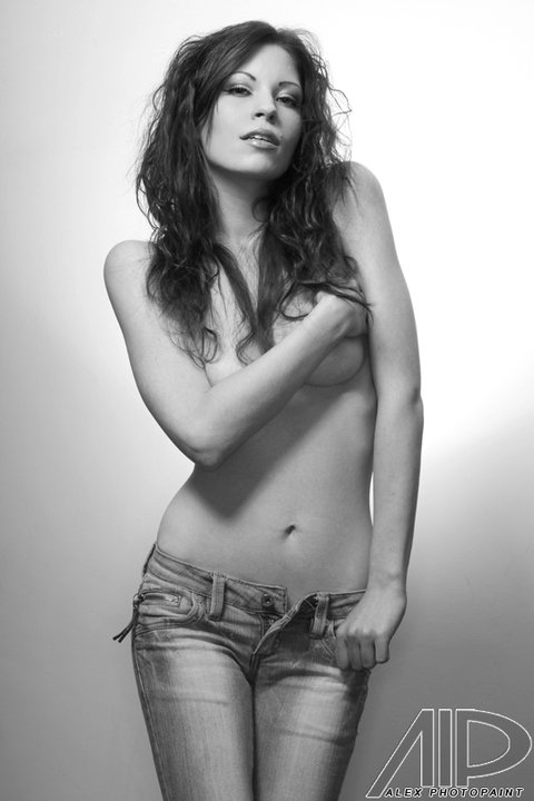 Female model photo shoot of Alexandra Elektra