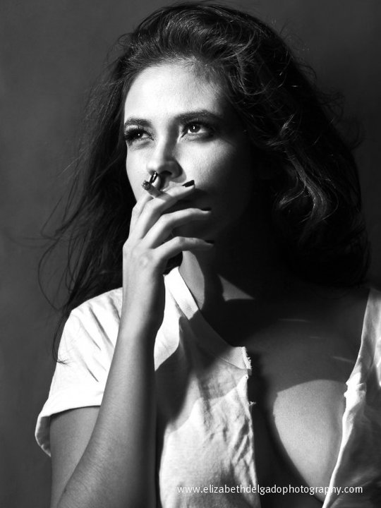 Female model photo shoot of Nayelistar