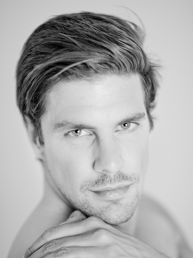 Male model photo shoot of PeterJonsson