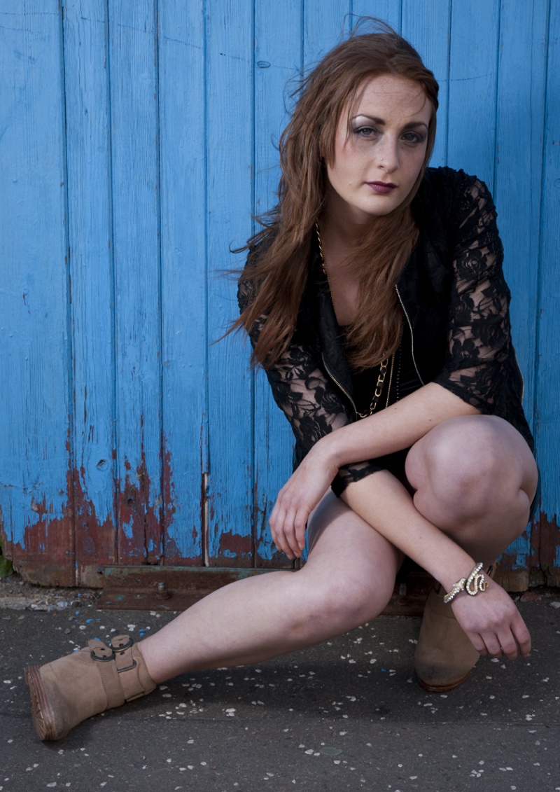 Female model photo shoot of Lauren Rebecca Milne