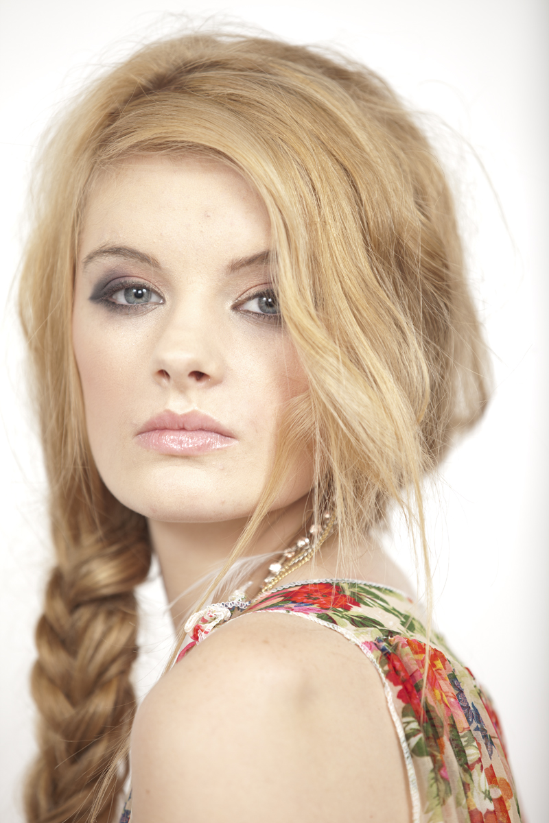 Female model photo shoot of Elle-Louise in Bradford