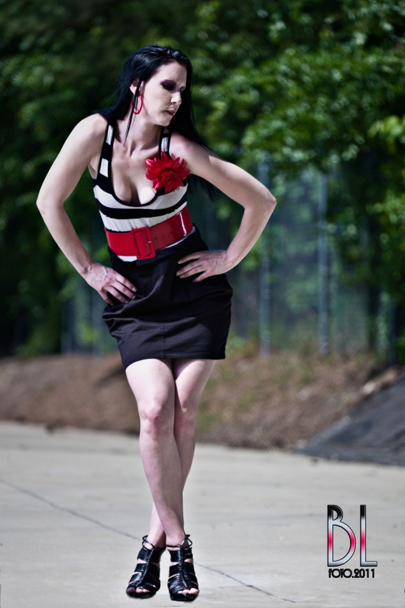 Female model photo shoot of Jen Lynne by Barney Lee in Garner, NC, makeup by SOLO LEI BELLA