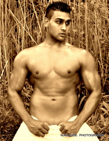 Male model photo shoot of Atif H