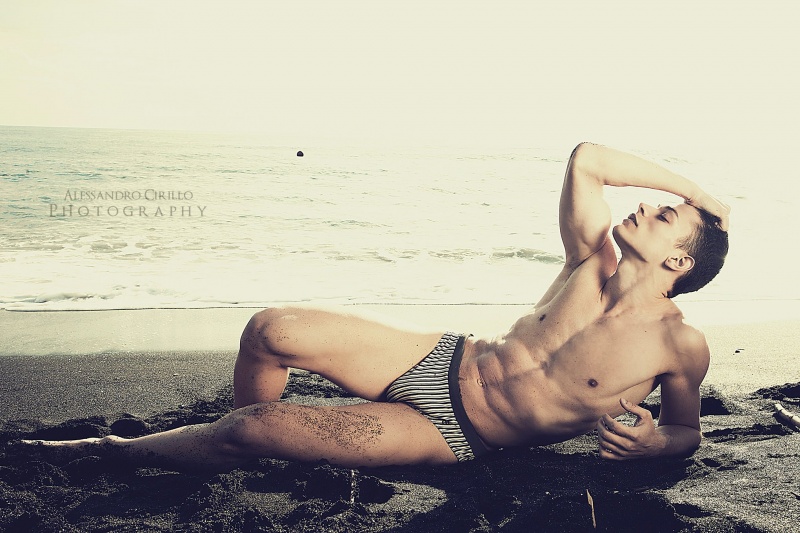 Male model photo shoot of Giovanni Orvetto