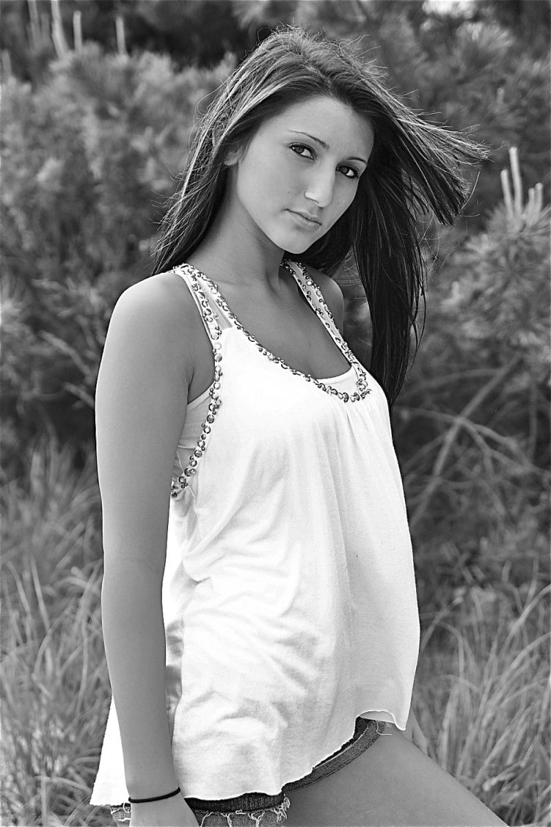 Female model photo shoot of Makenzie Sidran