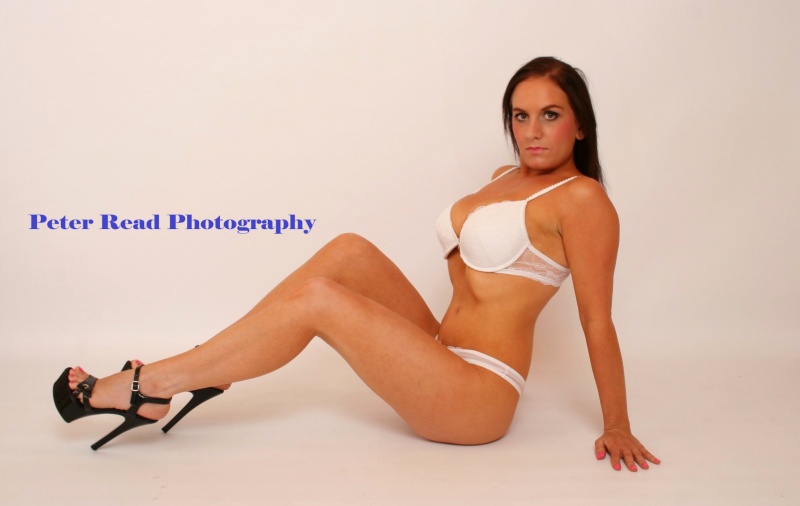 Female model photo shoot of jodie canfield