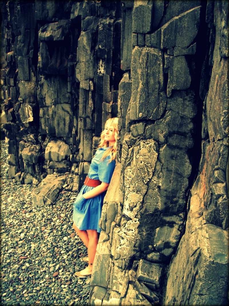 Female model photo shoot of Rhea Finn in Middle Cove Beach