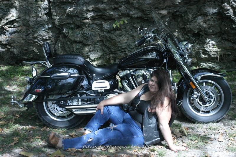 Female model photo shoot of  Angelyn by Lifestyles photography in Joplin Mo.