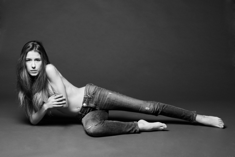 Female model photo shoot of Helena Hernandez Rosado