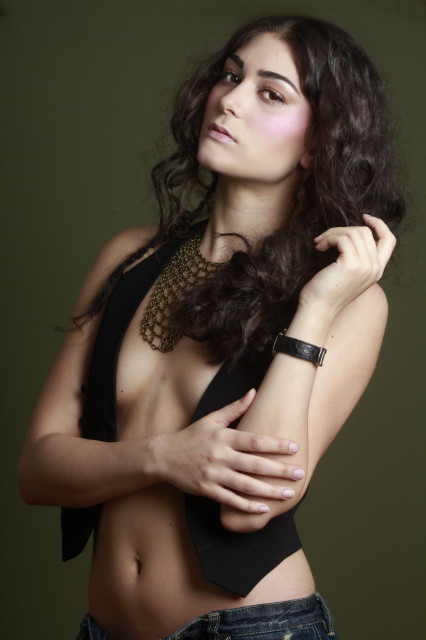 Female model photo shoot of Shante Price