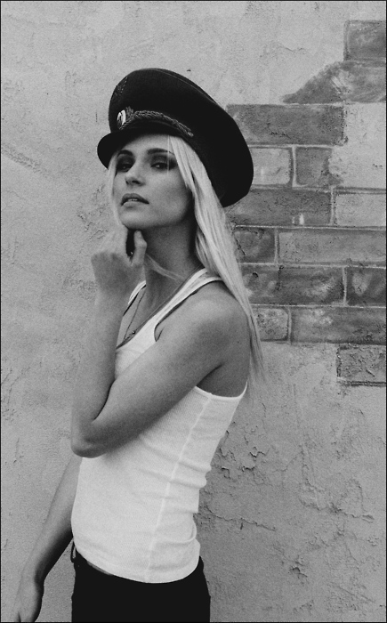 Female model photo shoot of Jordan  Turner